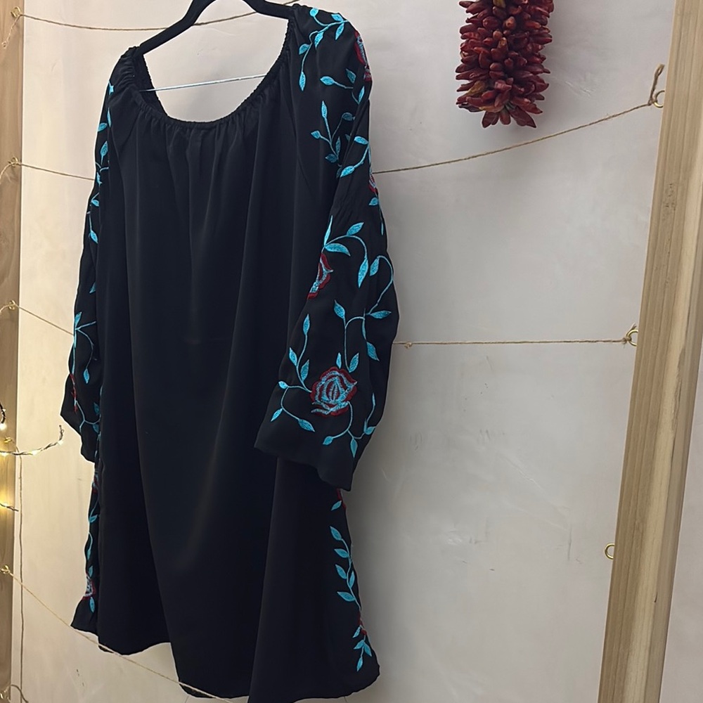 Scully Black Dress with Blue and Red Embroidery - Picture 4 of 7